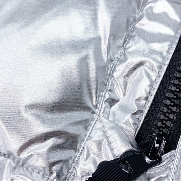 Vince Camuto Puffer Jacket Silver Chrome Winter Coat Womens Size Small New NWT - Picture 7 of 10